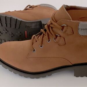 Rockport Ryleigh Hiker Waterproof Boot Women's Size 8.5 New in Box